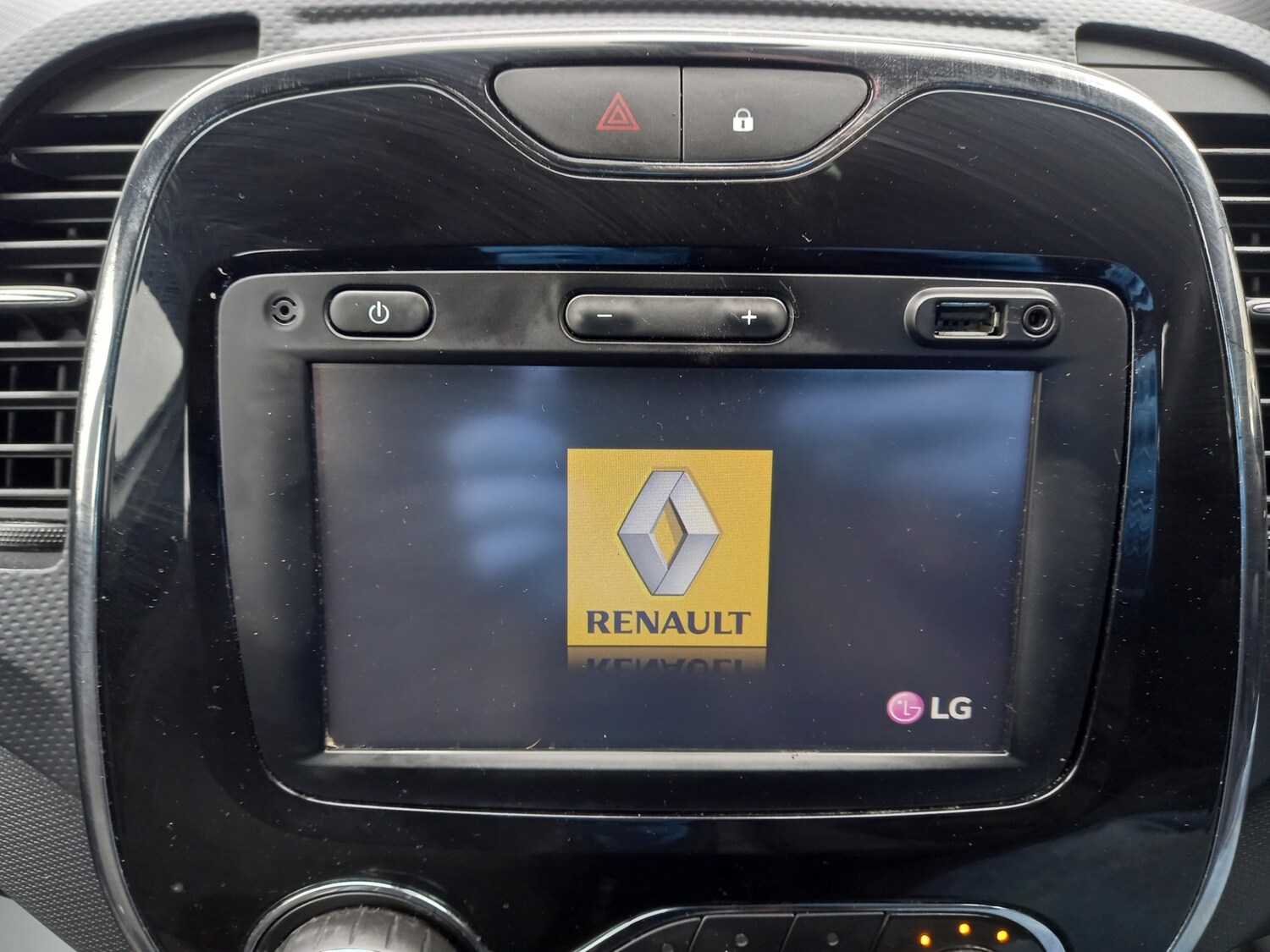 Used Renault Captur 2015 for sale - 78029012: Photo 26