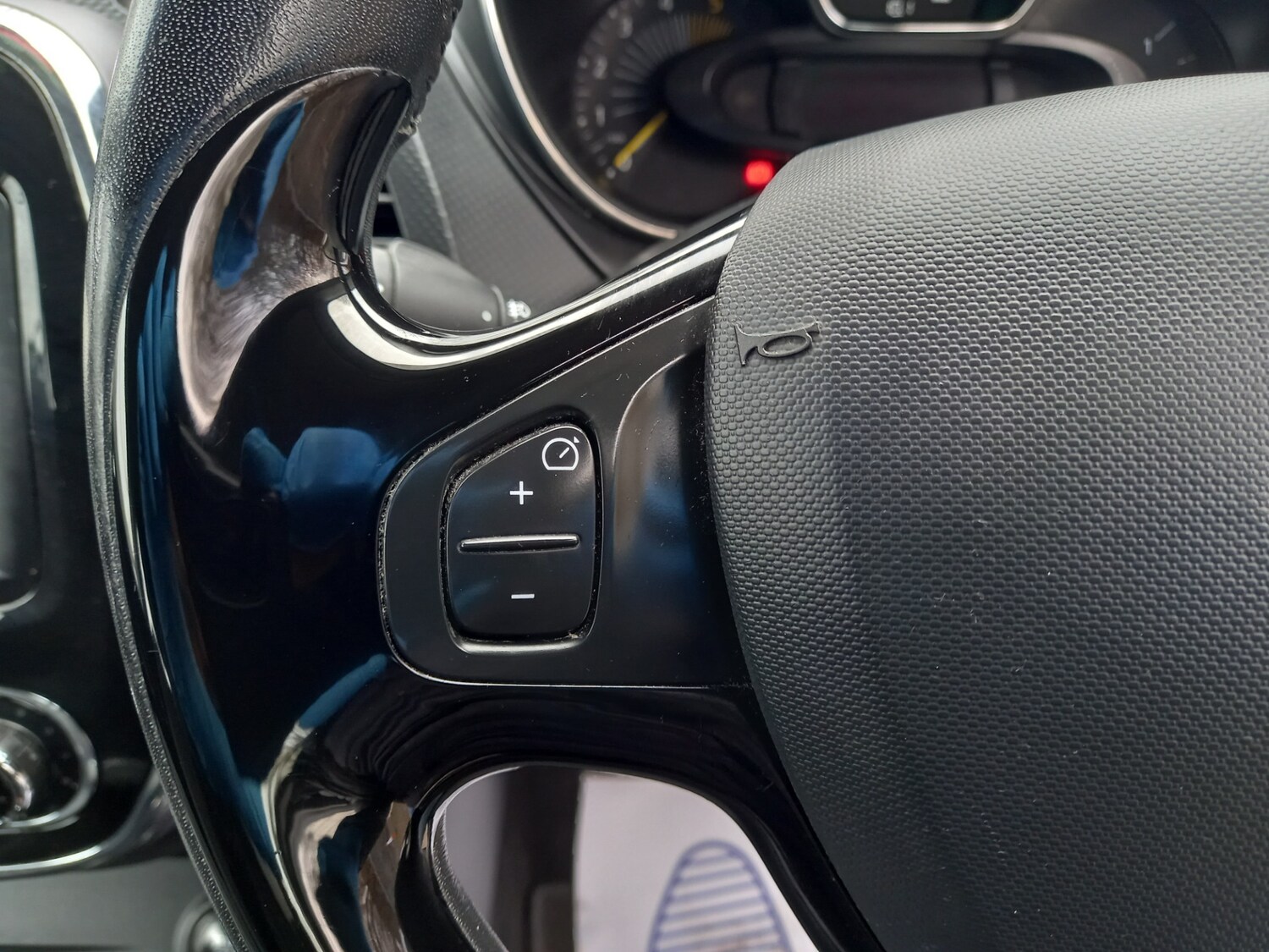 Used Renault Captur 2015 for sale - 78029012: Photo 27