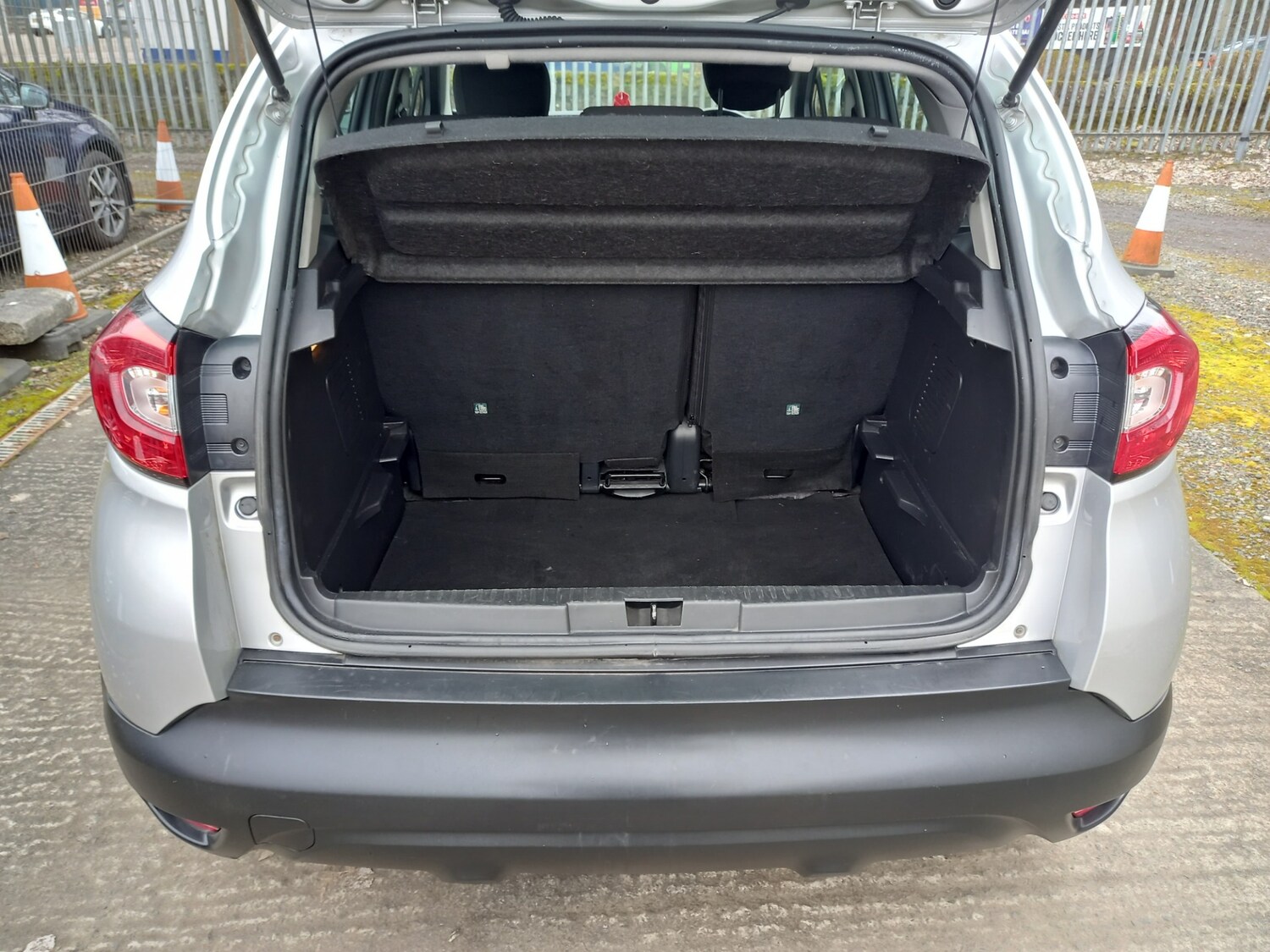 Used Renault Captur 2015 for sale - 78029012: Photo 35