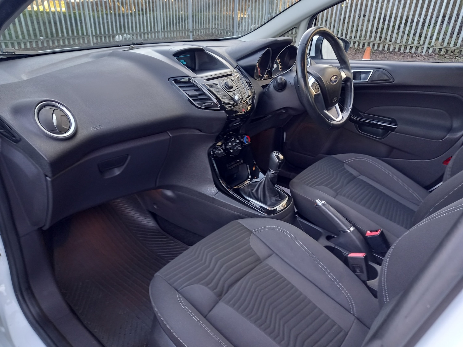 Used Ford Fiesta 2013 for sale - 77012298: Photo 21