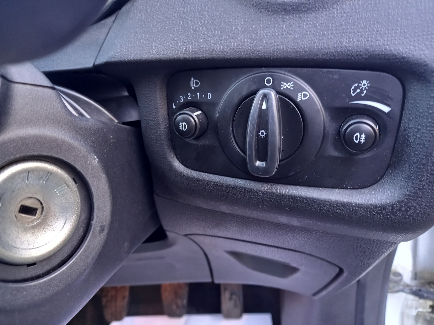 Used Ford Fiesta 2013 for sale - 77012298: Photo 31