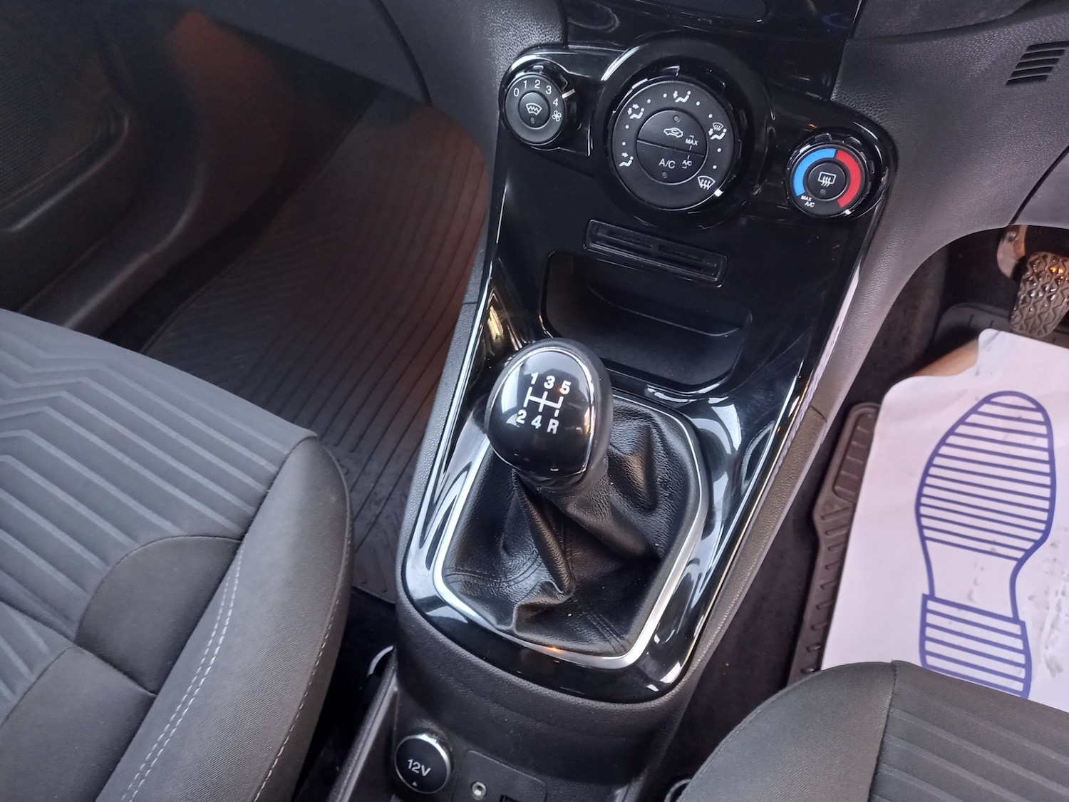 Used Ford Fiesta 2013 for sale - 77012298: Photo 32