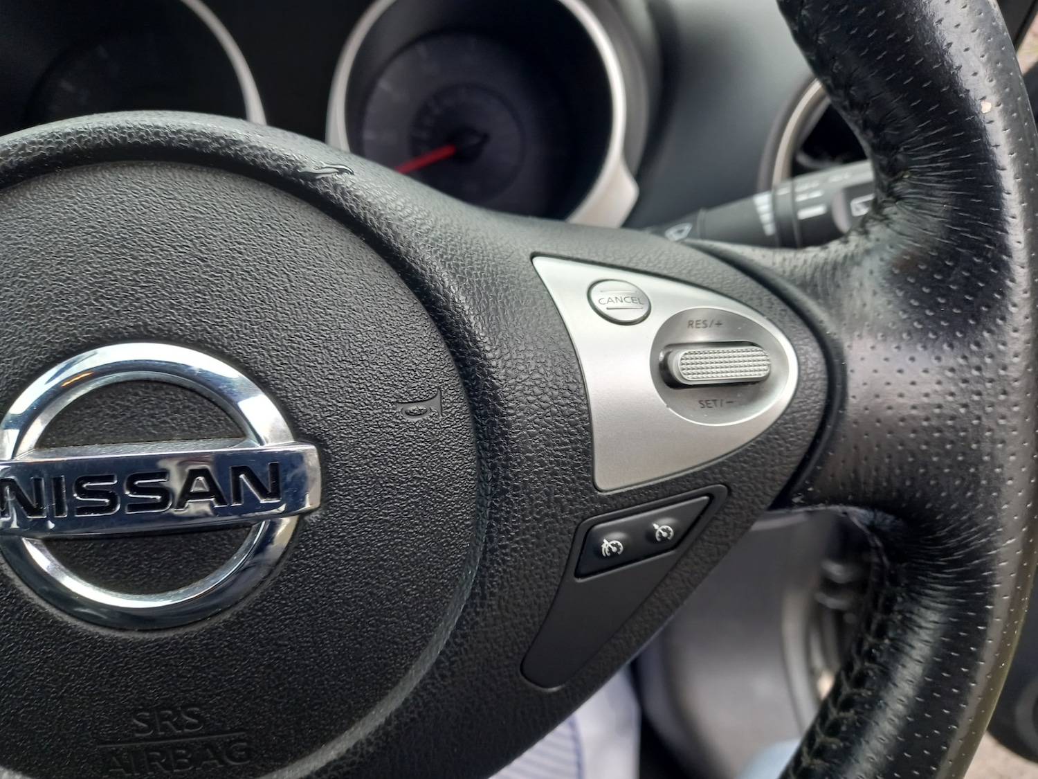 Used Nissan Juke 2011 for sale - 76846008: Photo 30