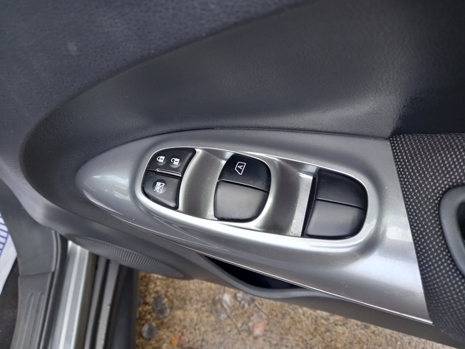 Used Nissan Juke 2011 for sale - 76846008: Photo 33