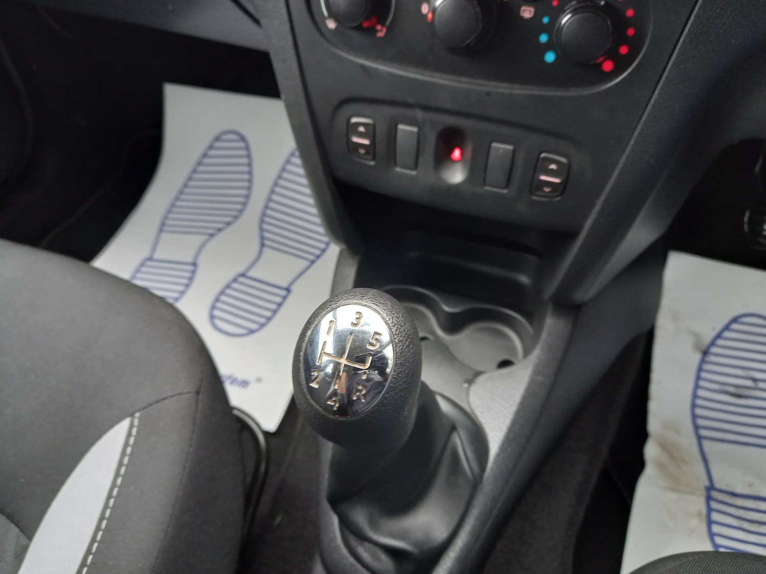 Used Dacia Sandero Stepway 2015 for sale - 77702055: Photo 26