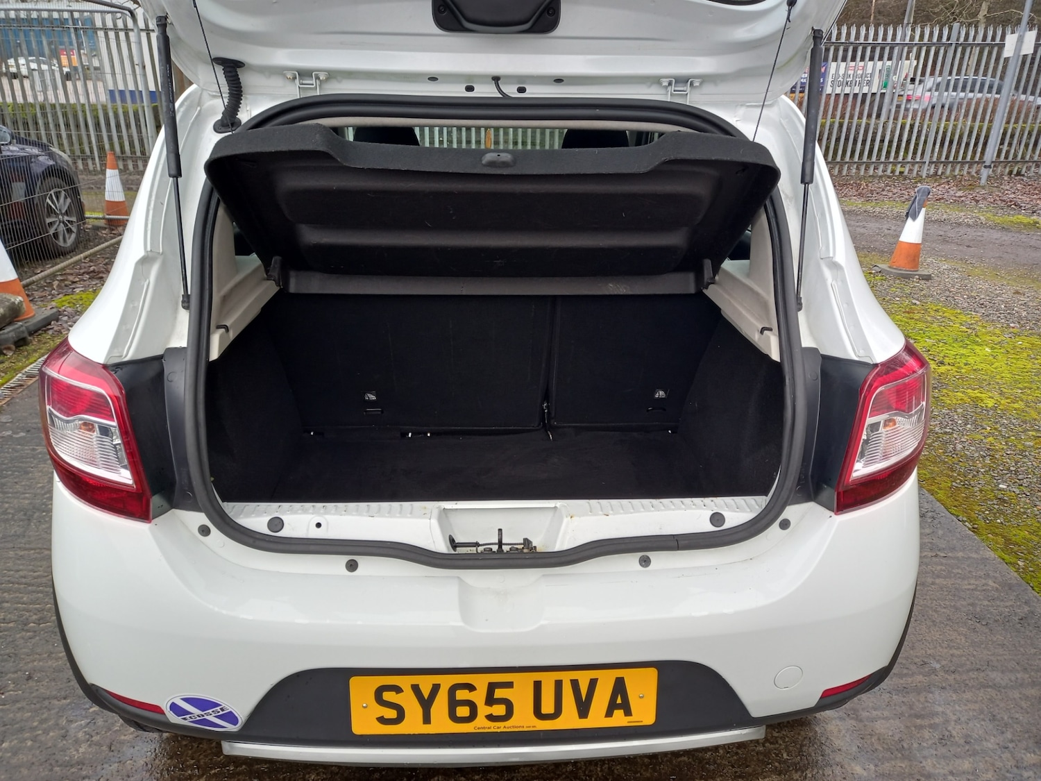 Used Dacia Sandero Stepway 2015 for sale - 77702055: Photo 28