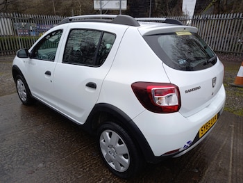 Used Dacia Sandero Stepway 2015 for sale - 77702055: Photo