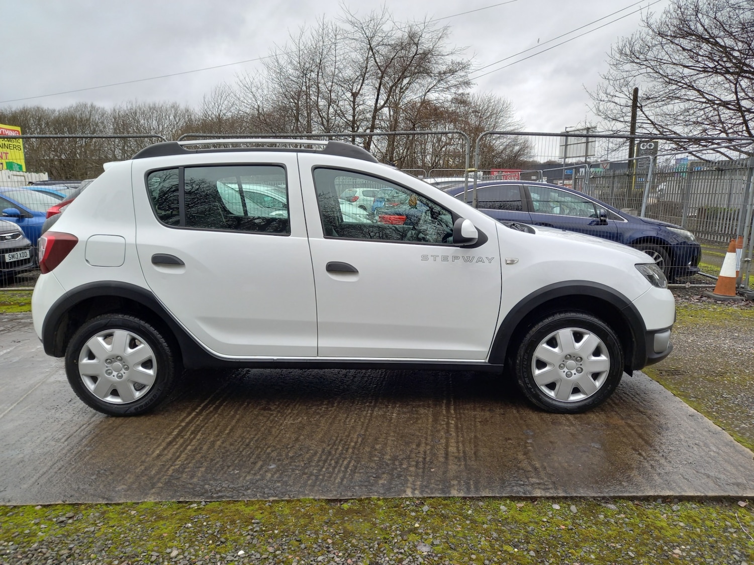 Used Dacia Sandero Stepway 2015 for sale - 77702055: Photo 7