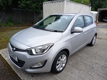 Used Hyundai i20 2014 for sale - 79344197: Photo