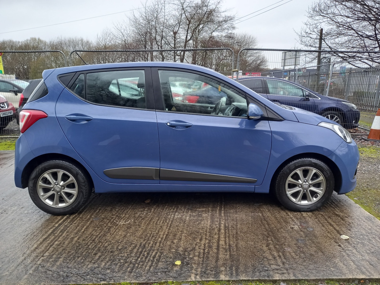 Used Hyundai i10 2016 for sale - 76707504: Photo 11