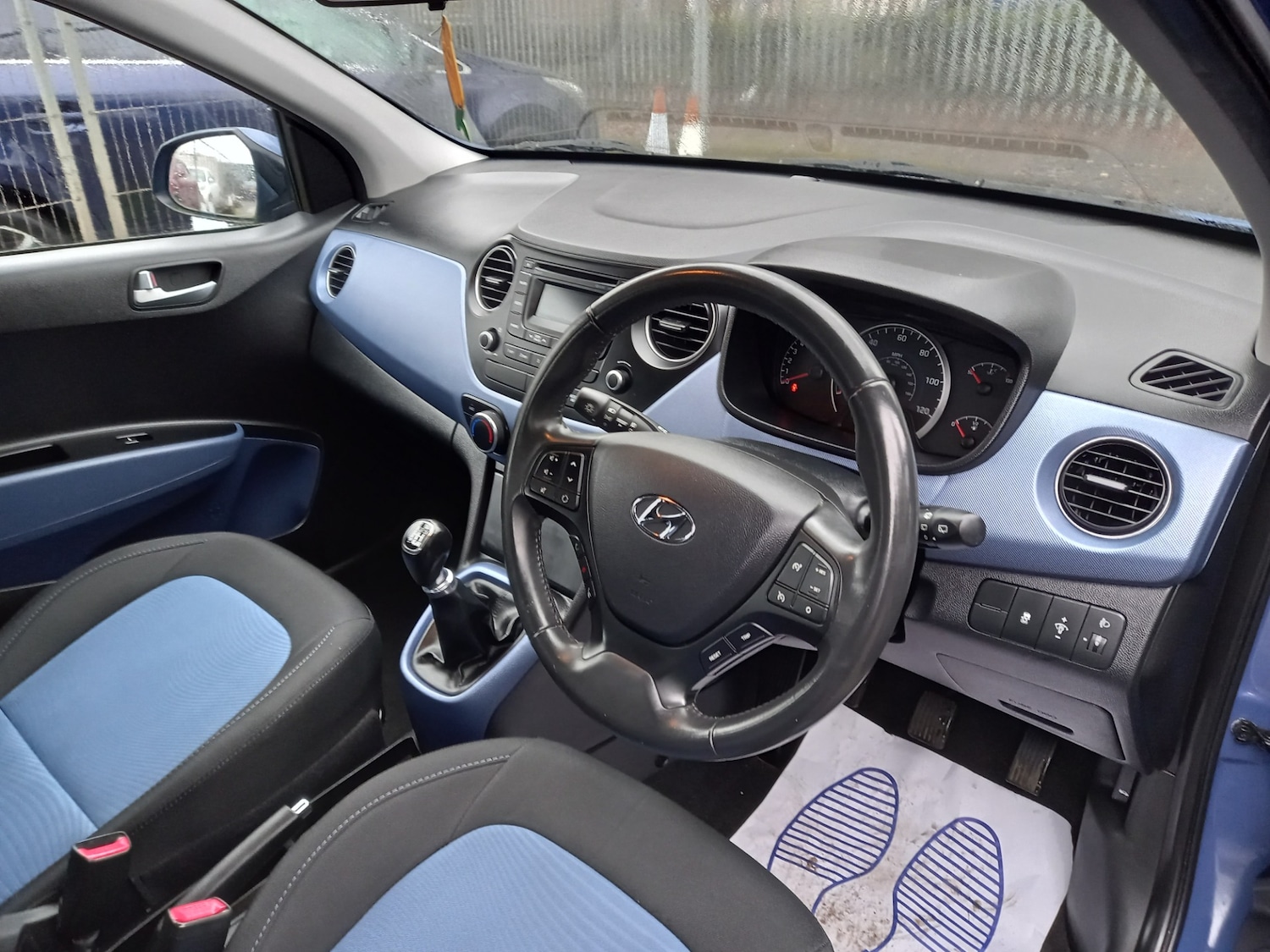 Used Hyundai i10 2016 for sale - 76707504: Photo 12