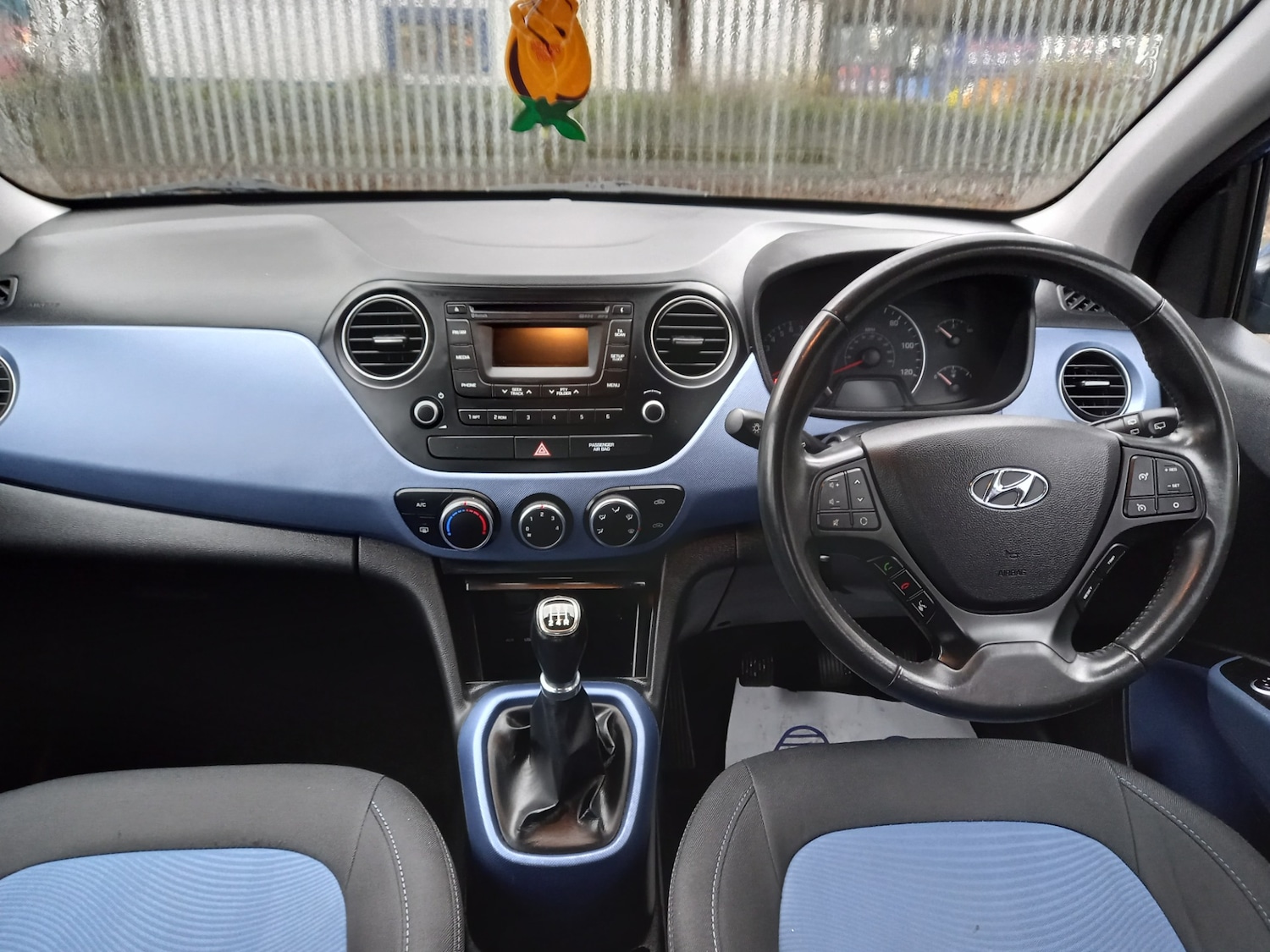 Used Hyundai i10 2016 for sale - 76707504: Photo 15