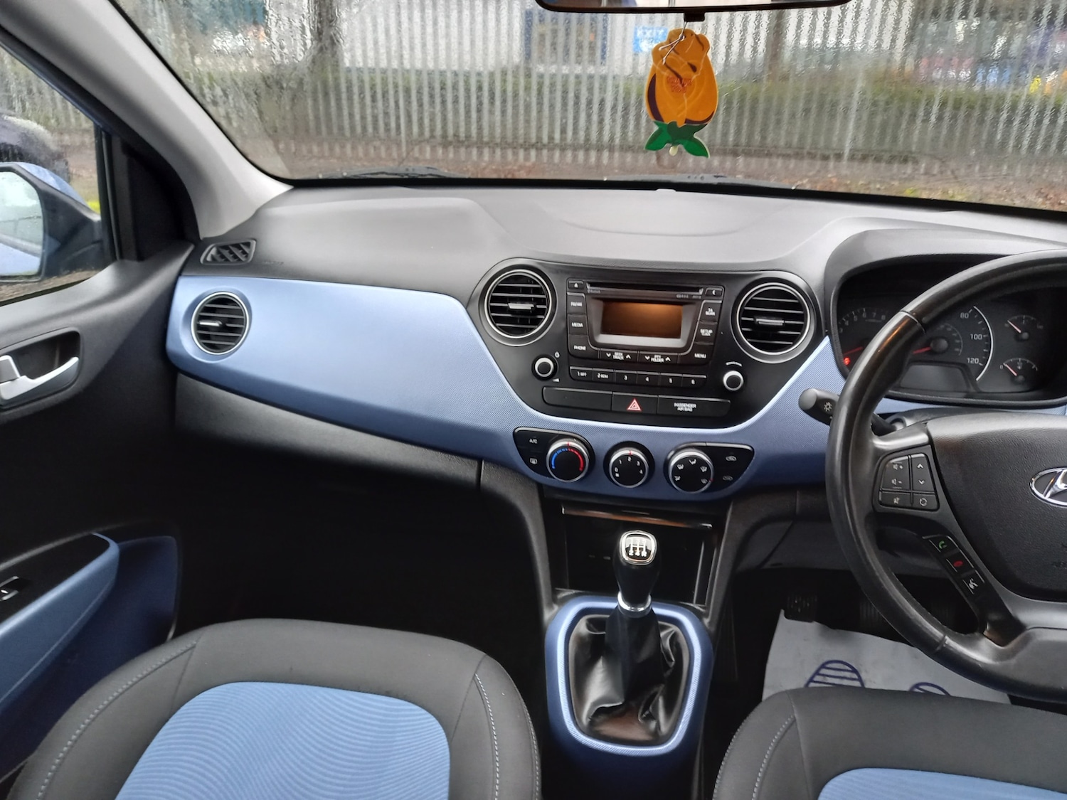 Used Hyundai i10 2016 for sale - 76707504: Photo 16