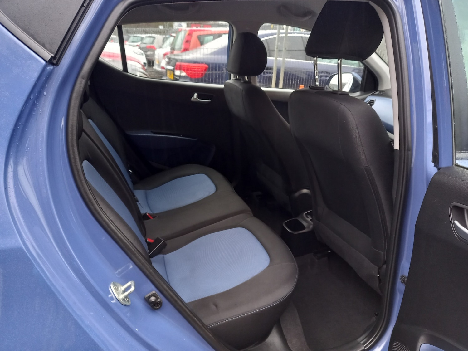 Used Hyundai i10 2016 for sale - 76707504: Photo 19