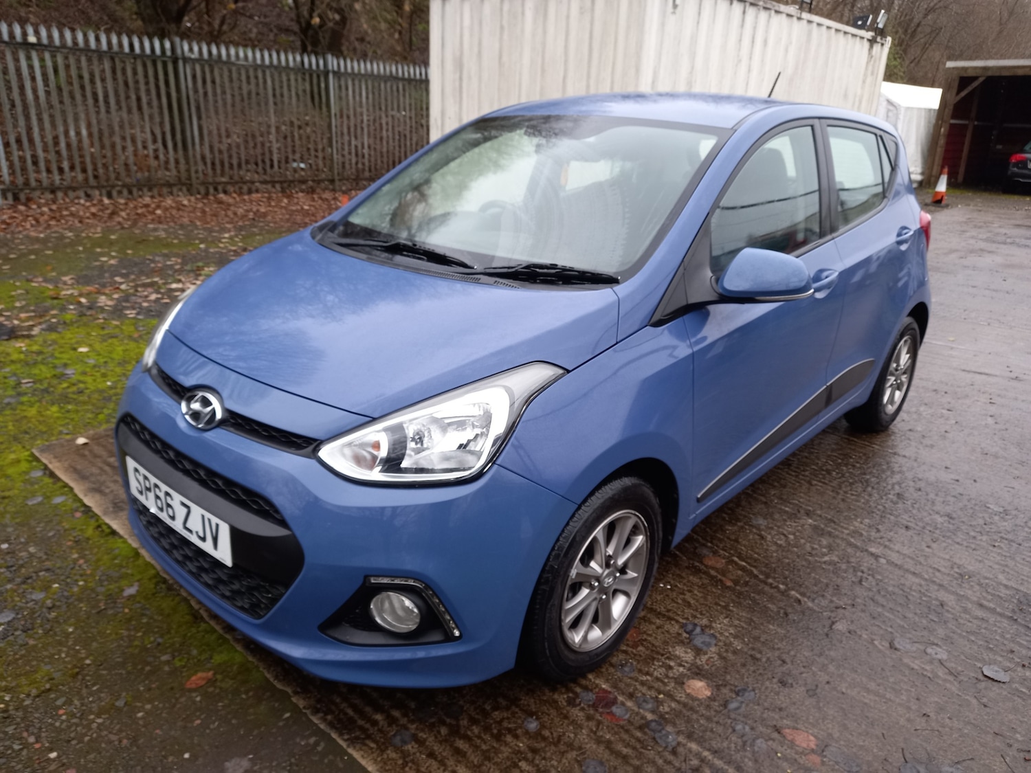 Used Hyundai i10 2016 for sale - 76707504: Photo 2