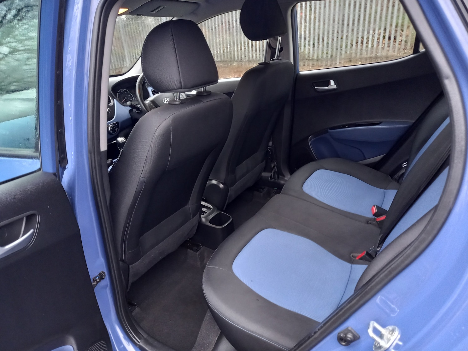 Used Hyundai i10 2016 for sale - 76707504: Photo 24