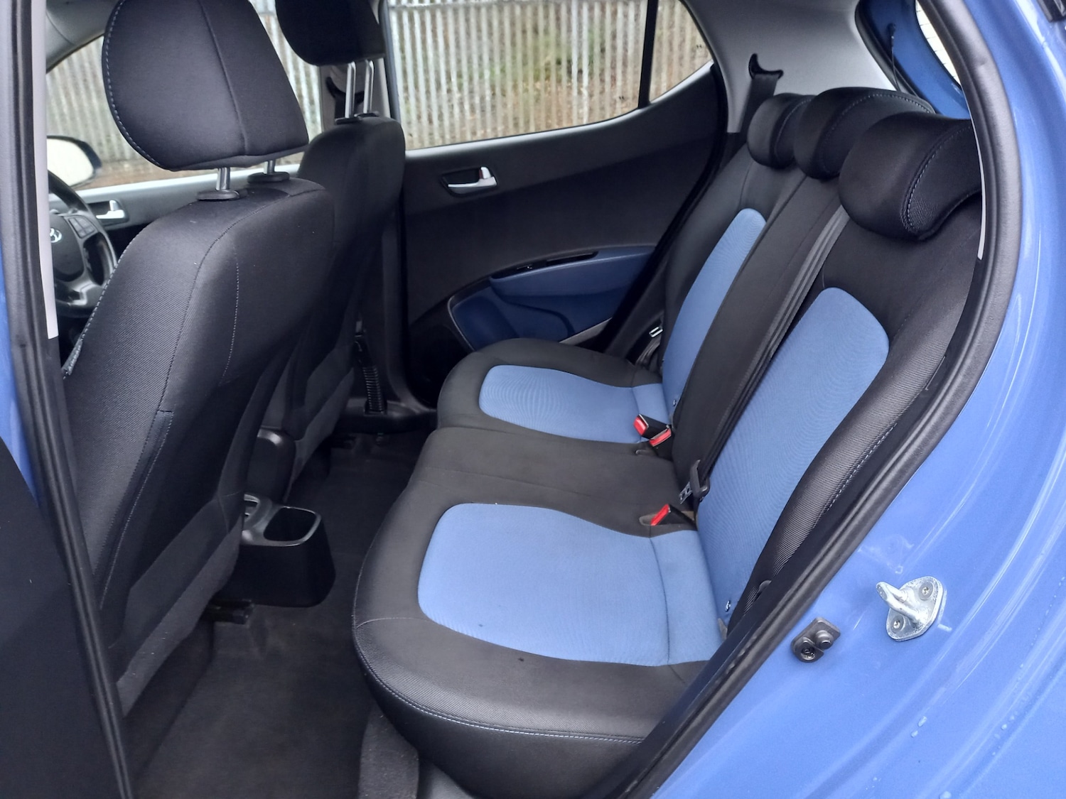 Used Hyundai i10 2016 for sale - 76707504: Photo 25