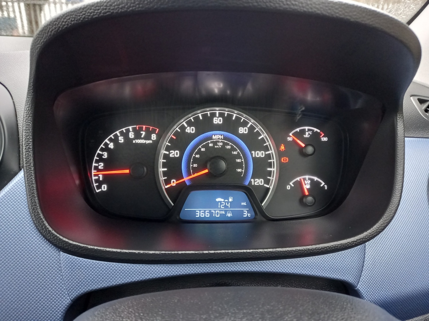 Used Hyundai i10 2016 for sale - 76707504: Photo 26