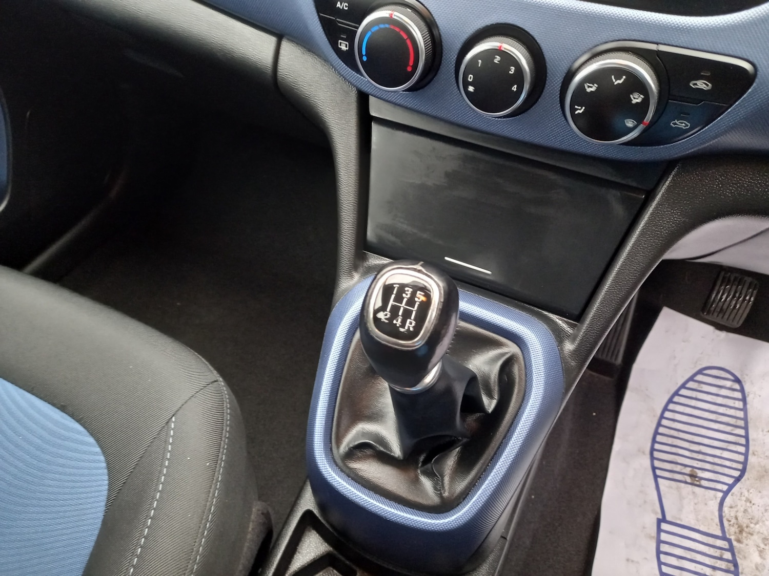 Used Hyundai i10 2016 for sale - 76707504: Photo 27