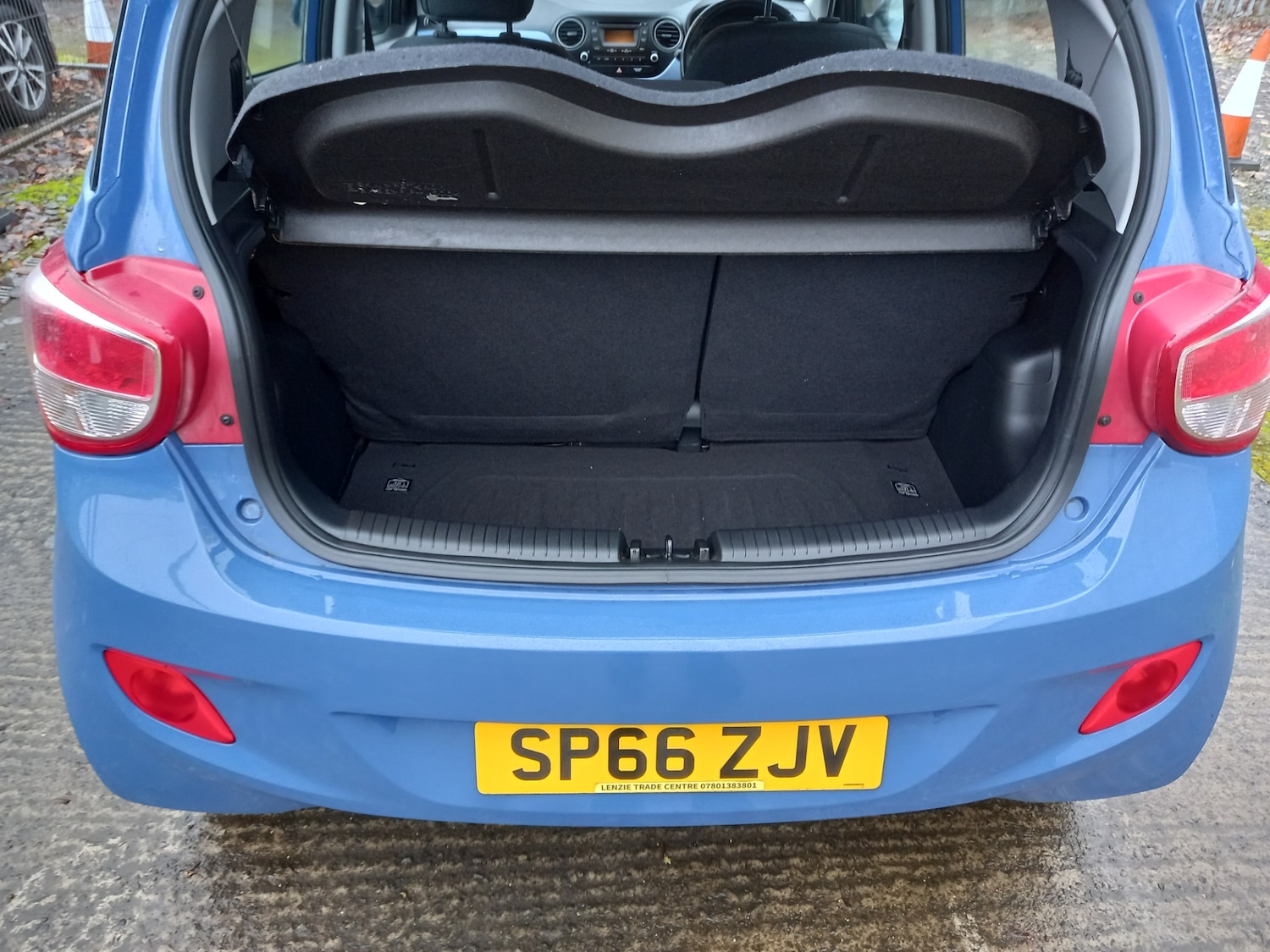 Used Hyundai i10 2016 for sale - 76707504: Photo 35