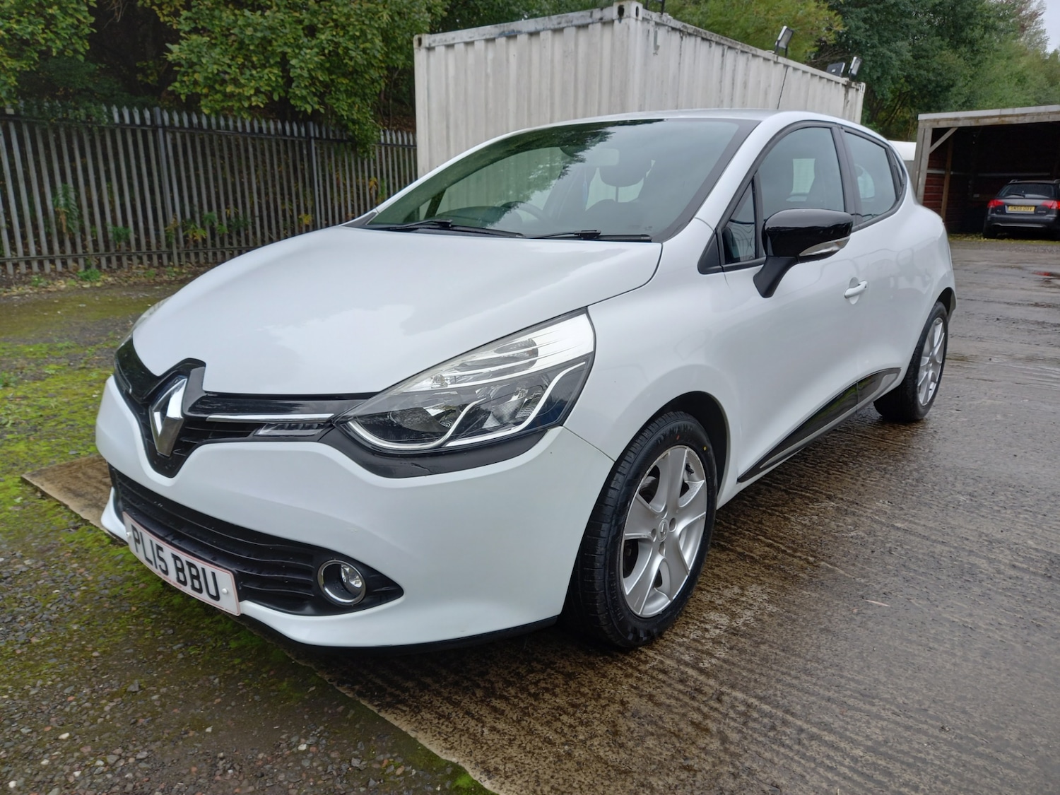 Used Renault Clio 2015 for sale - 76182522: Photo 1