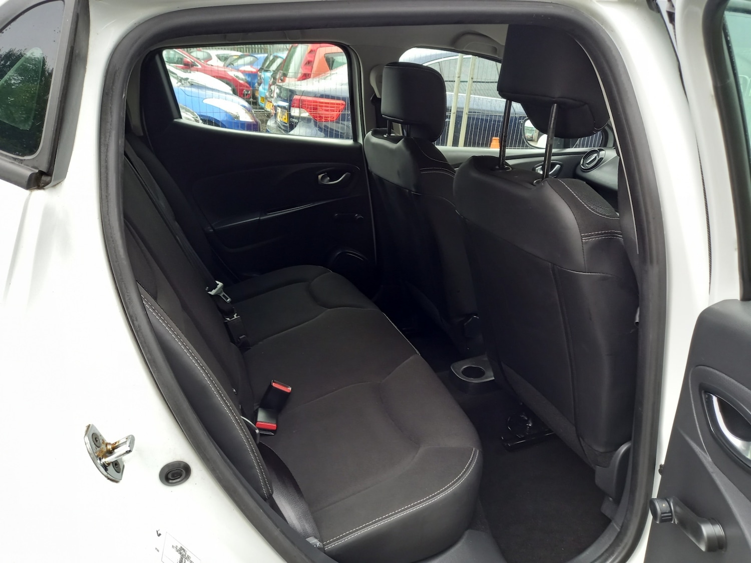 Used Renault Clio 2015 for sale - 76182522: Photo 17