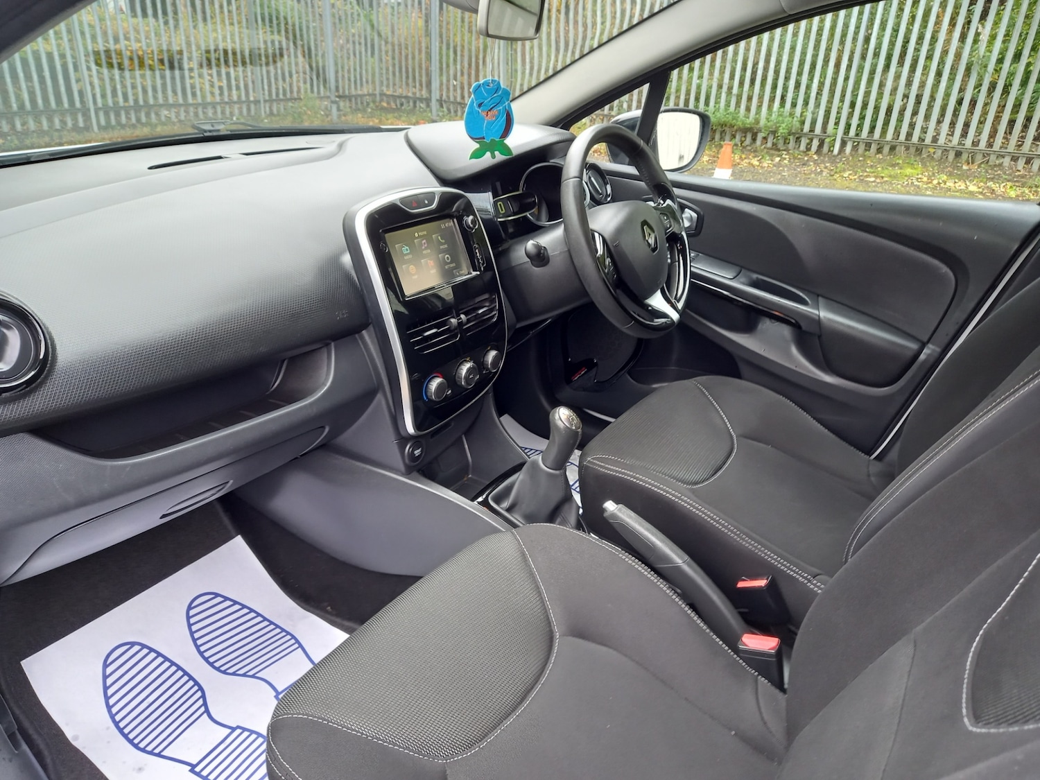 Used Renault Clio 2015 for sale - 76182522: Photo 20