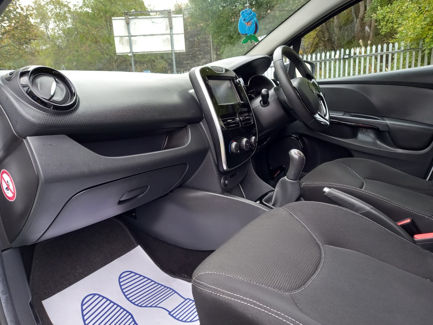 Used Renault Clio 2015 for sale - 76182522: Photo 21