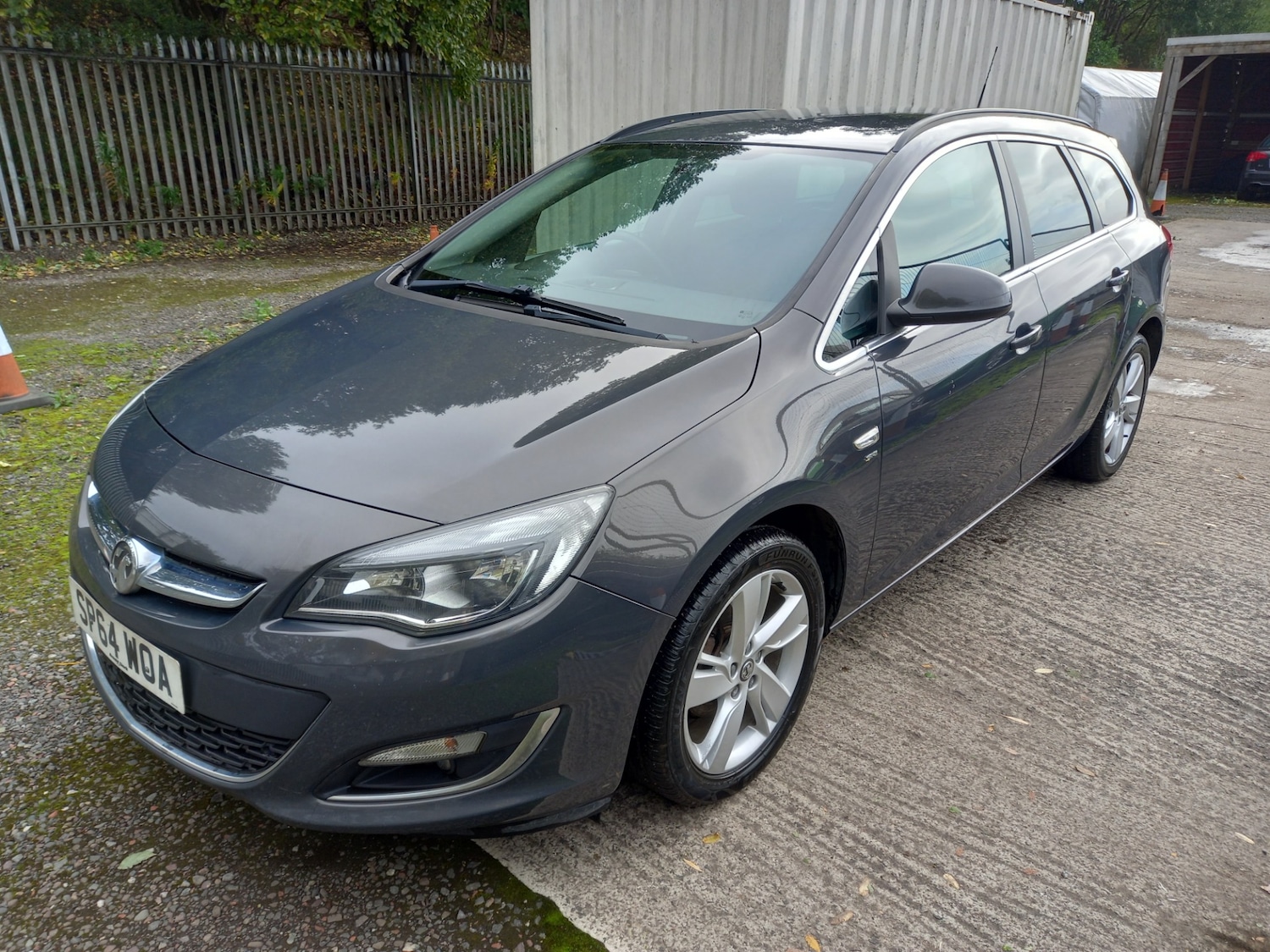 Used Vauxhall Astra 2014 for sale - 76184219: Photo 2