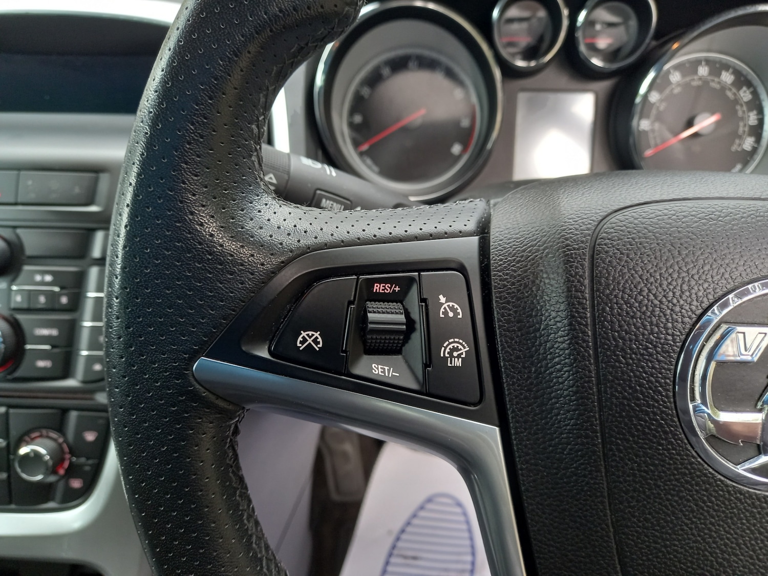 Used Vauxhall Astra 2014 for sale - 76184219: Photo 23