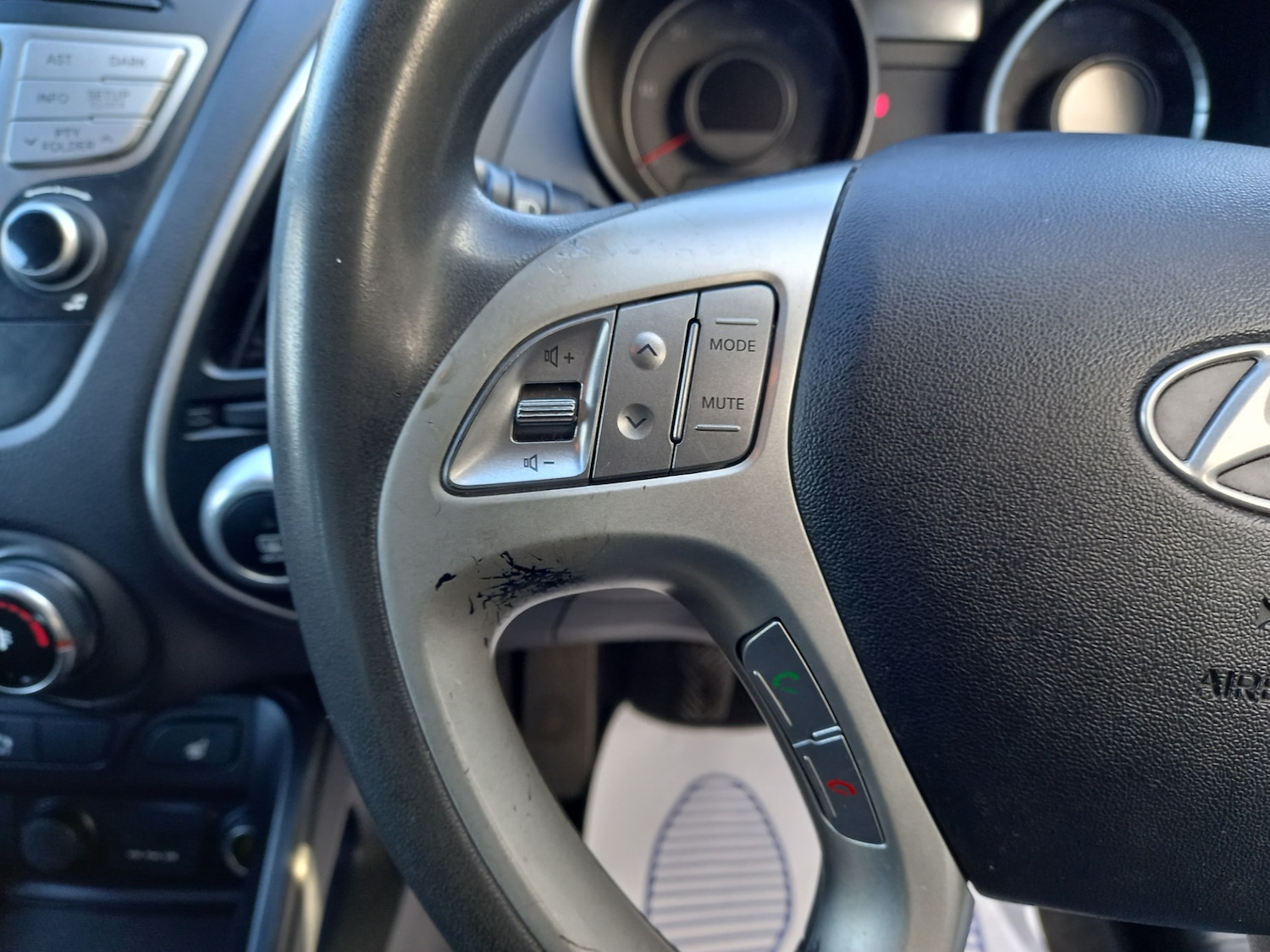 Used Hyundai Ix35 2013 for sale - 76638993: Photo 25