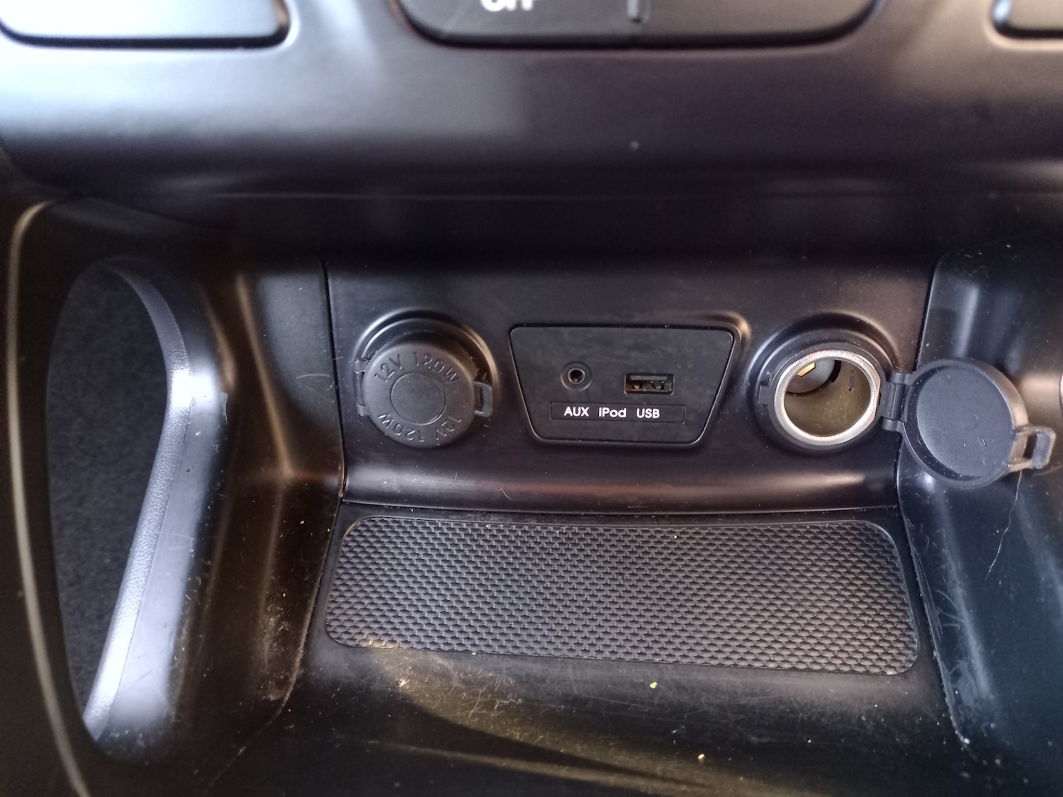 Used Hyundai Ix35 2013 for sale - 76638993: Photo 28