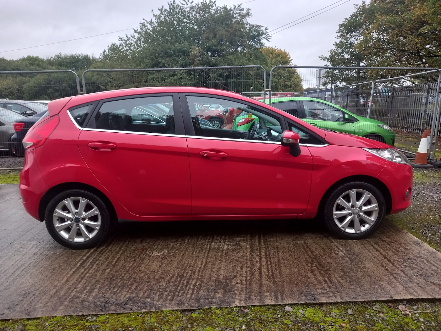Used Ford Fiesta 2009 for sale - 76145813: Photo 11