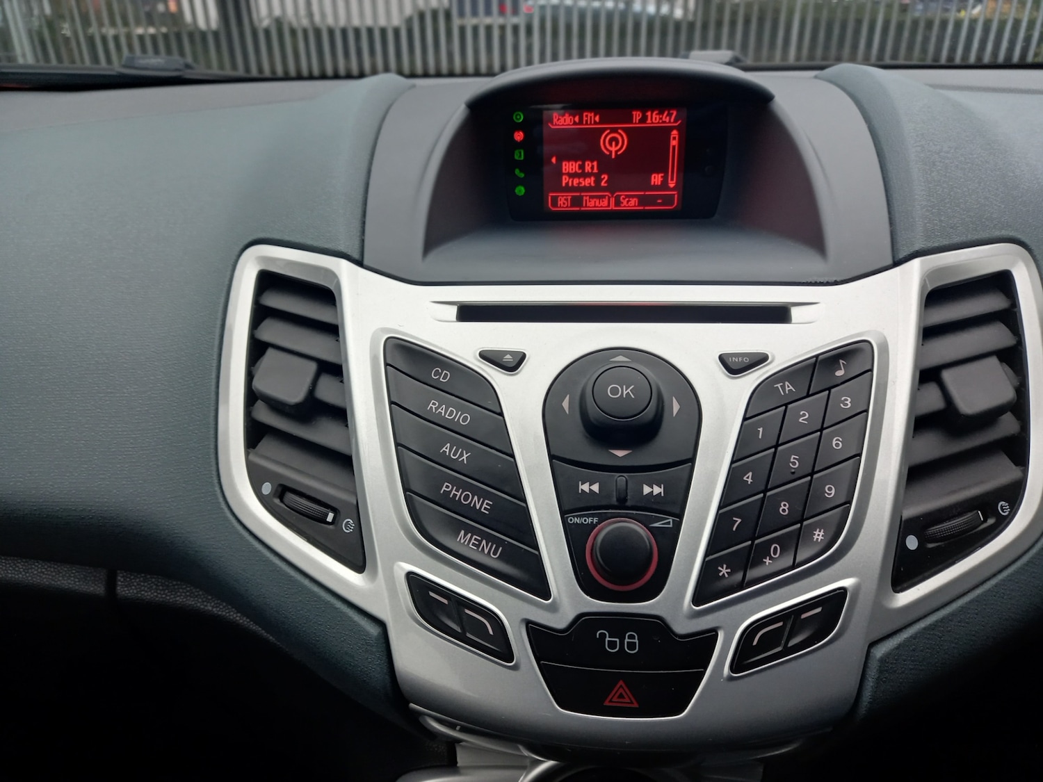 Used Ford Fiesta 2009 for sale - 76145813: Photo 31