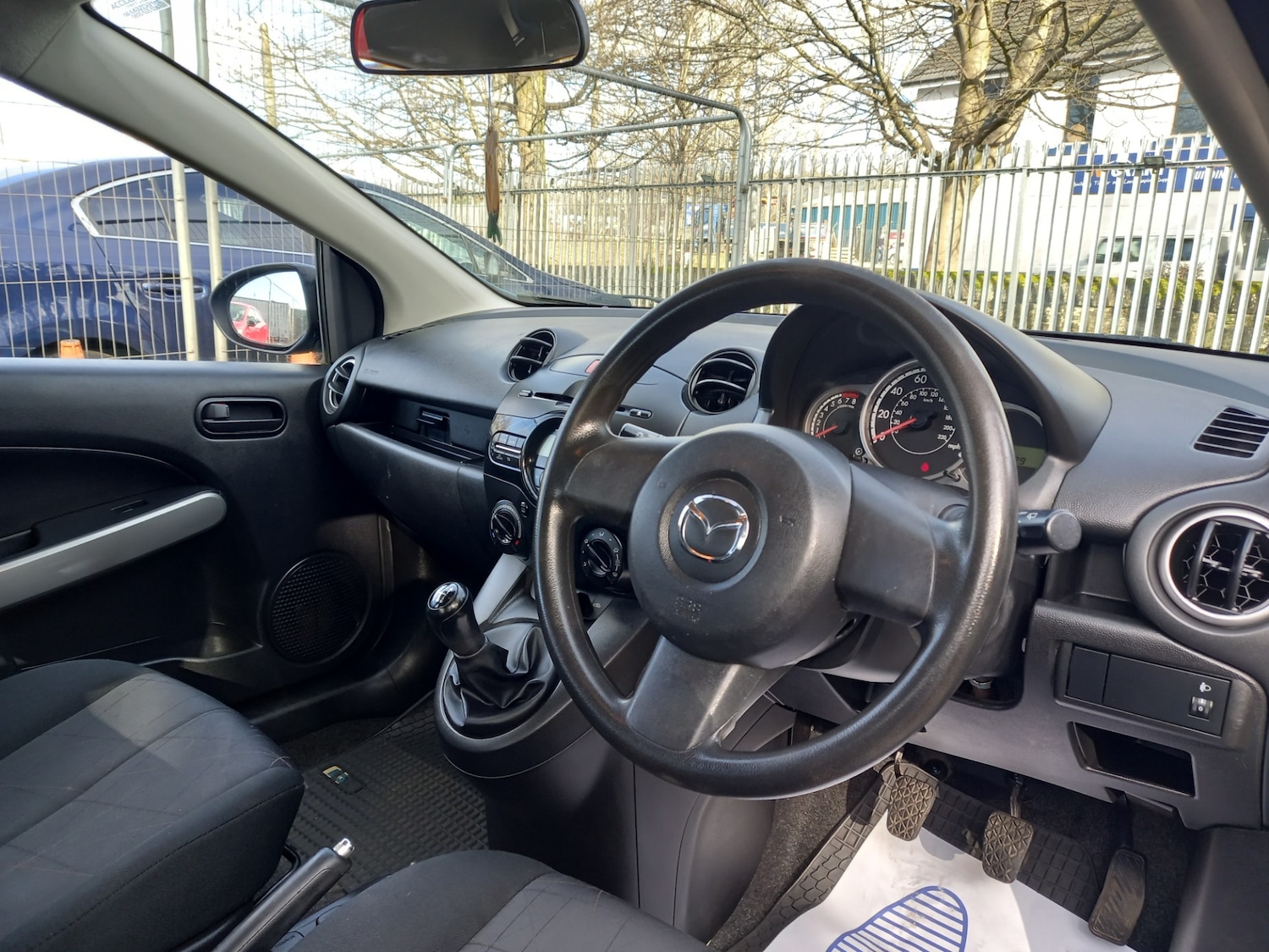 Used Mazda Mazda2 2013 for sale - 77732346: Photo 10