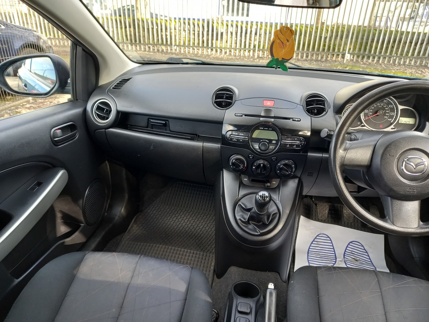 Used Mazda Mazda2 2013 for sale - 77732346: Photo 14