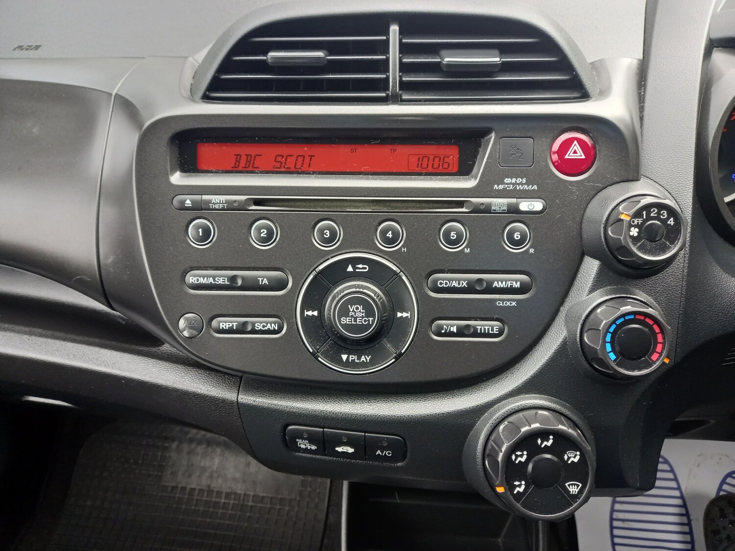 Used Honda Jazz 2013 for sale - 78011368: Photo 30