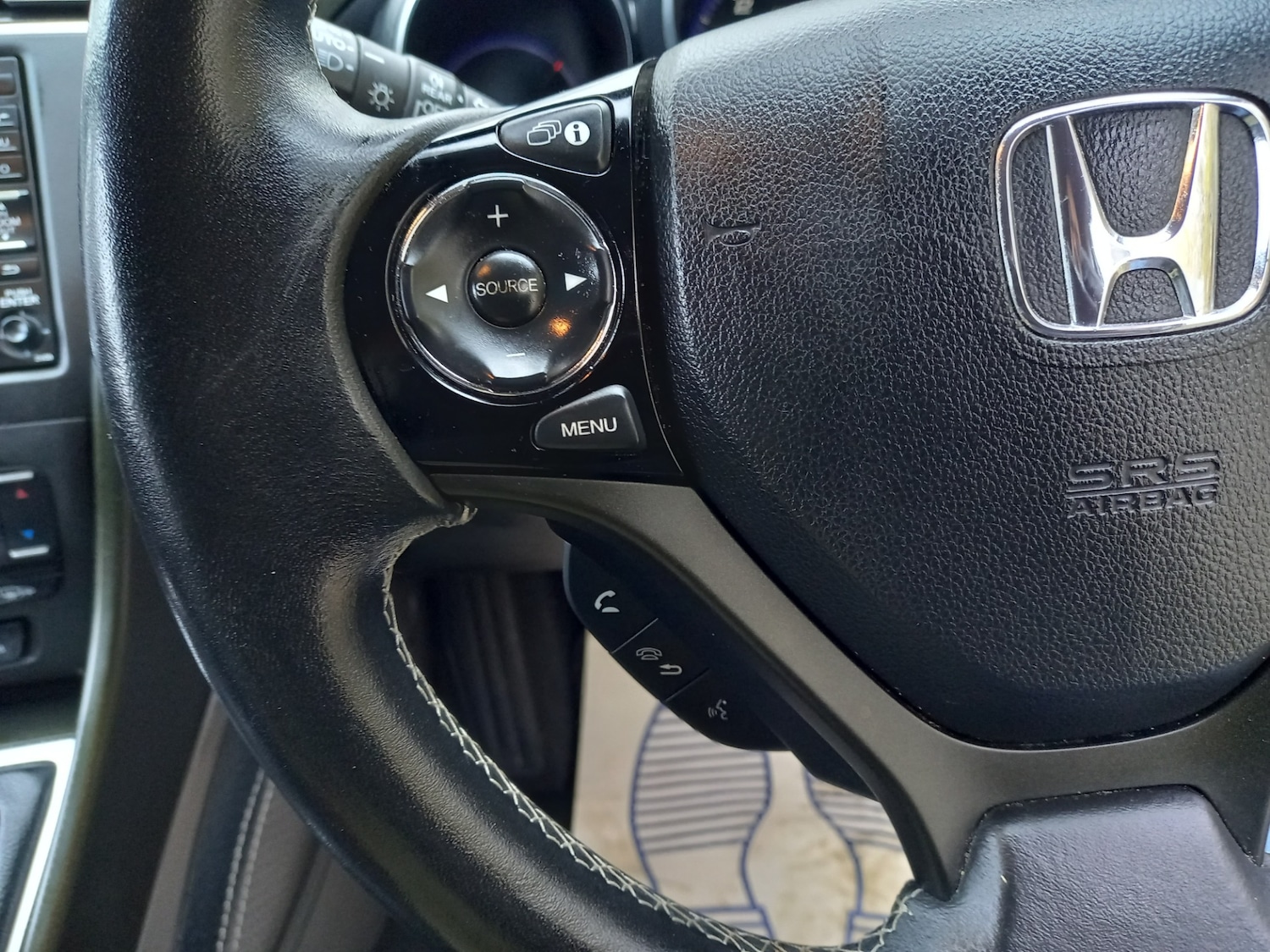 Used Honda Civic 2015 for sale - 76555210: Photo 32