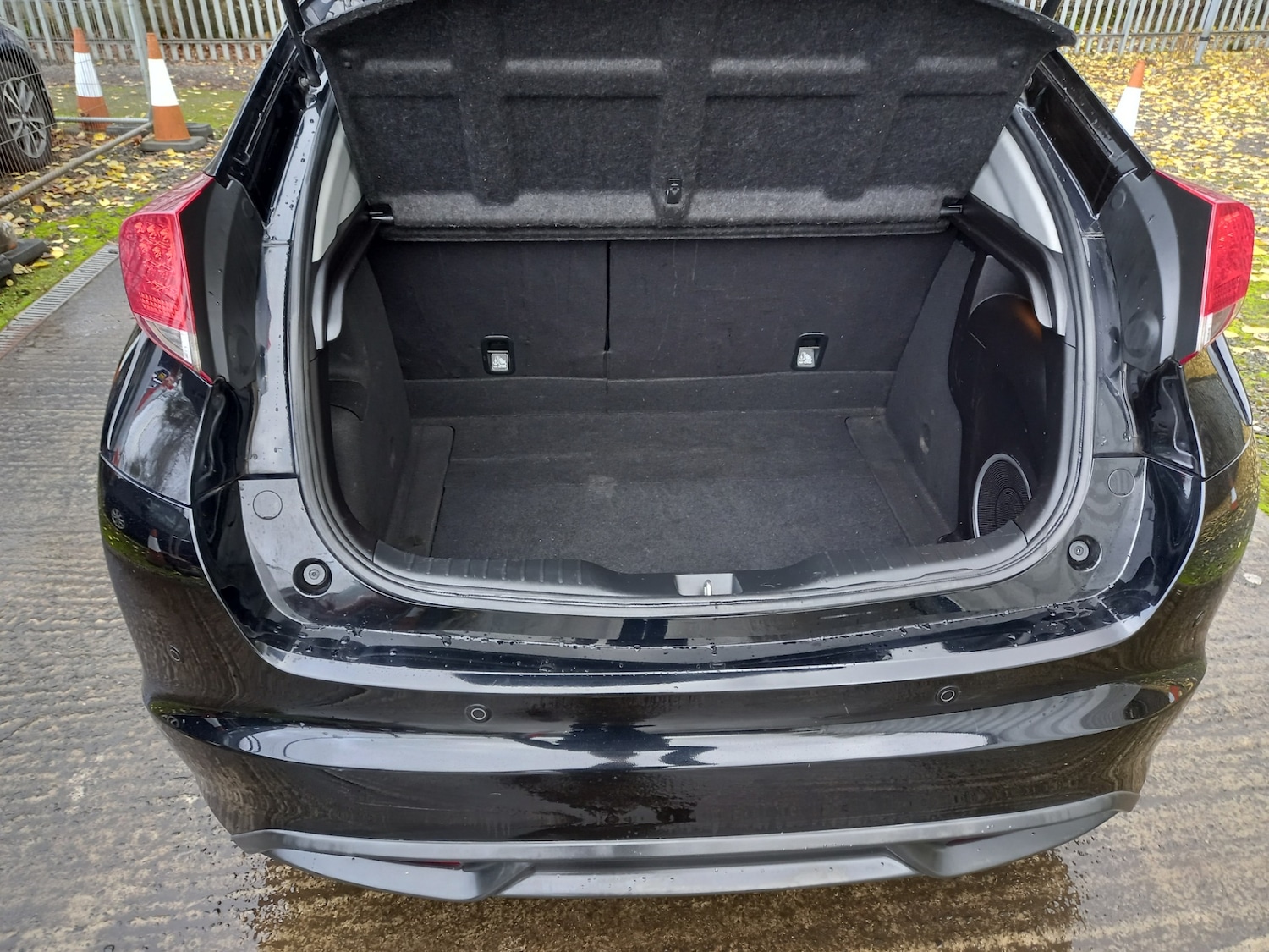 Used Honda Civic 2015 for sale - 76555210: Photo 42