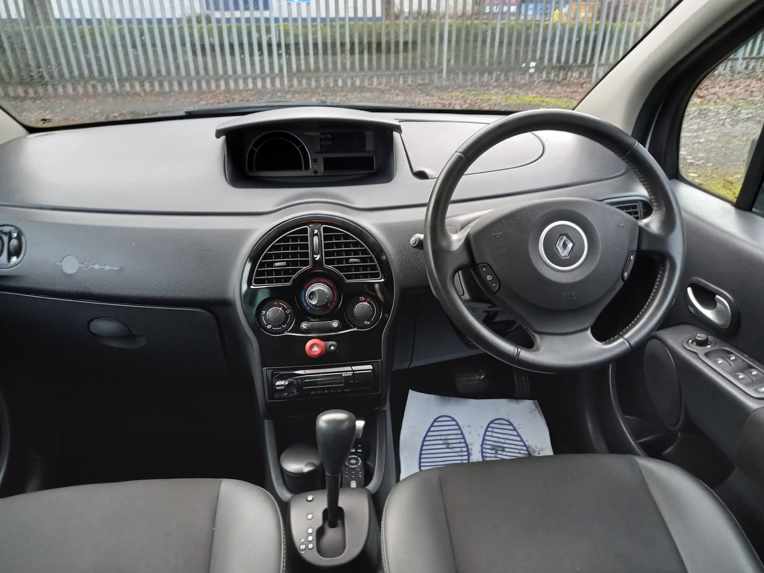 Used Renault Grand Modus 2011 for sale - 76846122: Photo 17