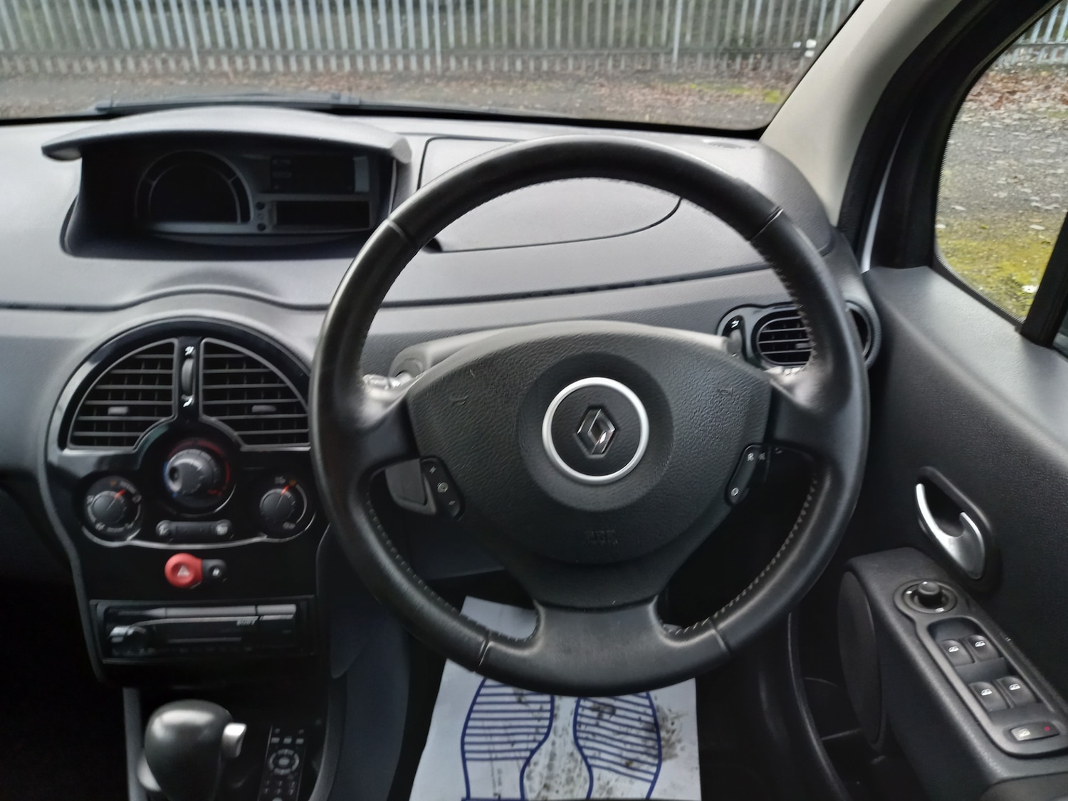 Used Renault Grand Modus 2011 for sale - 76846122: Photo 18