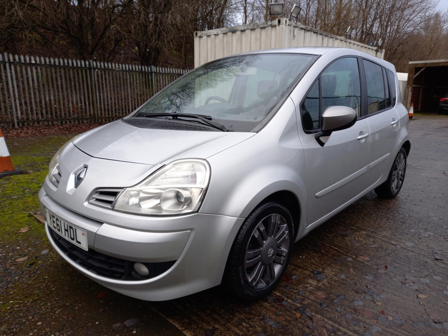 Used Renault Grand Modus 2011 for sale - 76846122: Photo 2
