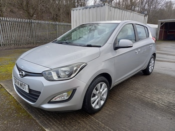 Used Hyundai i20 2014 for sale - 78067621: Photo