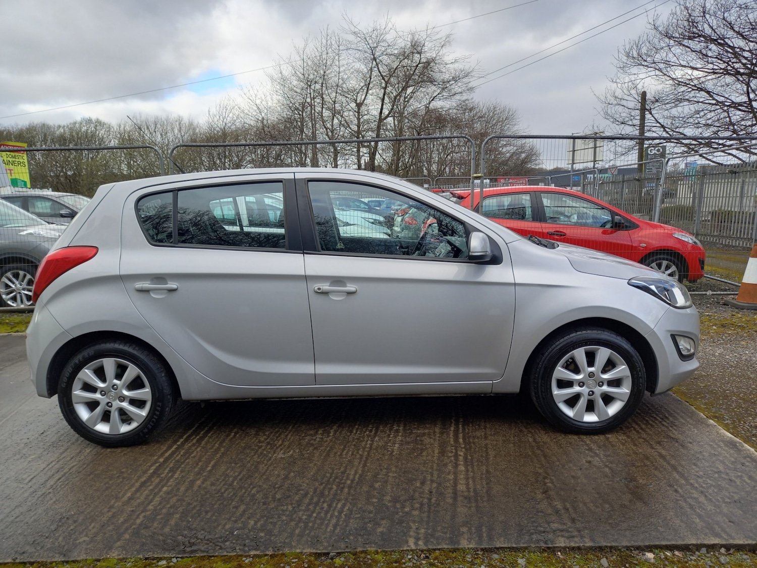 Used Hyundai i20 2014 for sale - 78067621: Photo 9