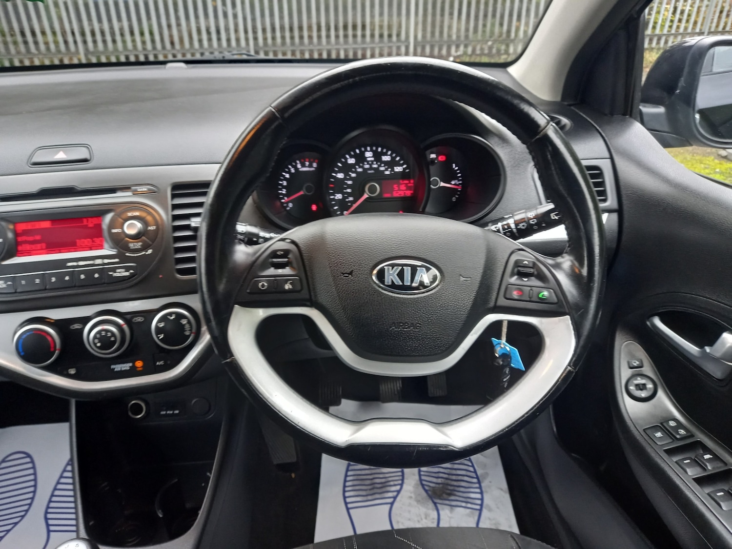 Used Kia Picanto 2013 for sale - 76145748: Photo 17