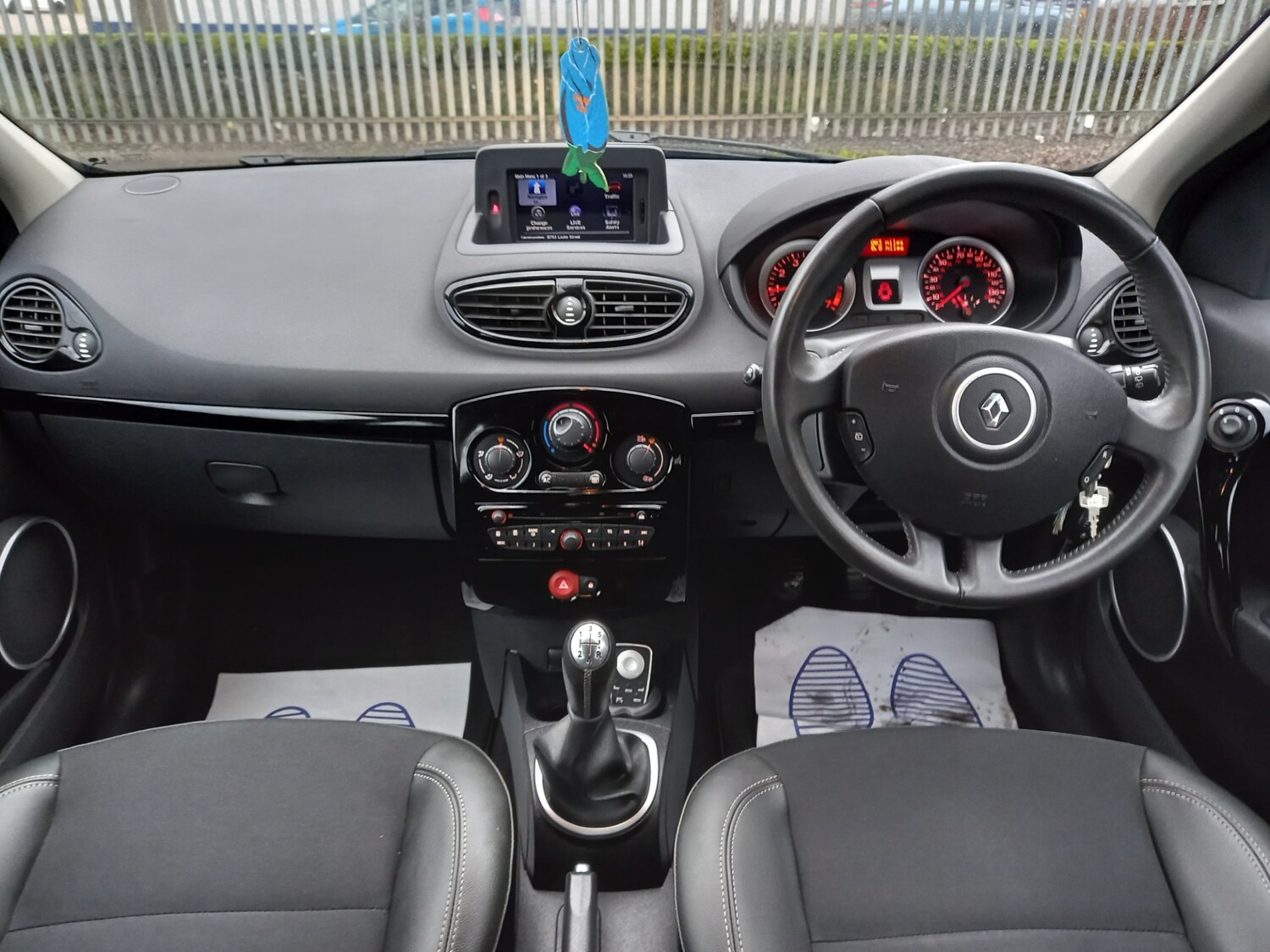 Used Renault Clio 2012 for sale - 77701947: Photo 10