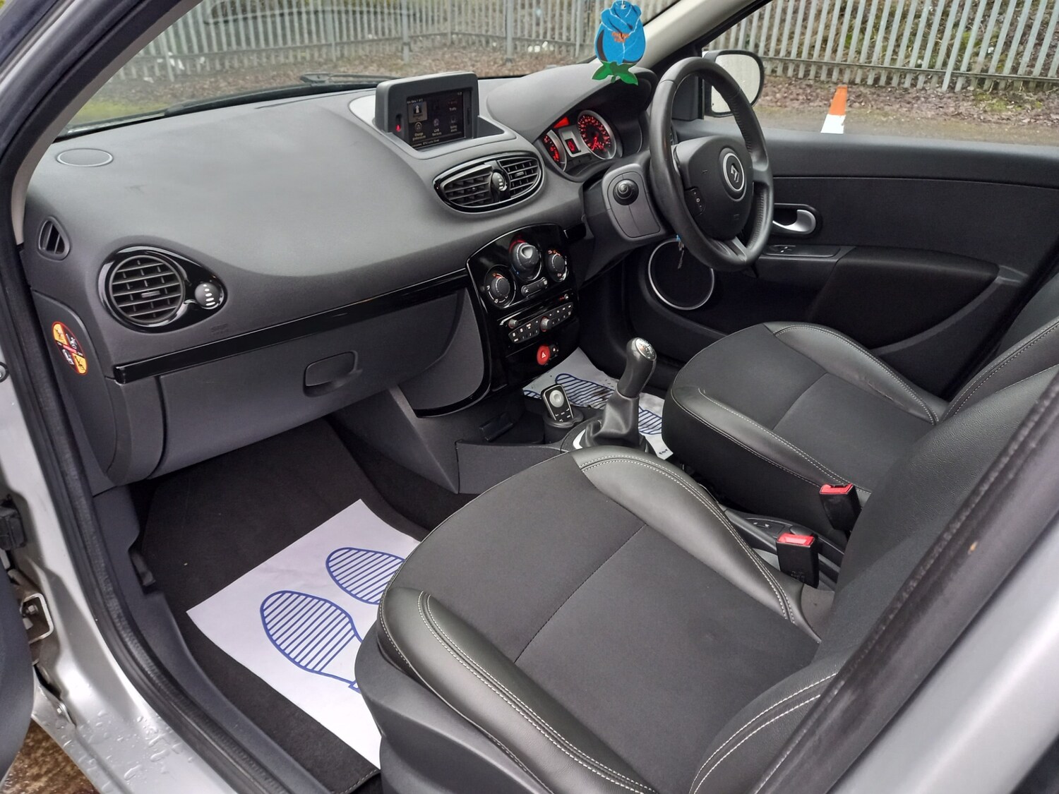 Used Renault Clio 2012 for sale - 77701947: Photo 15