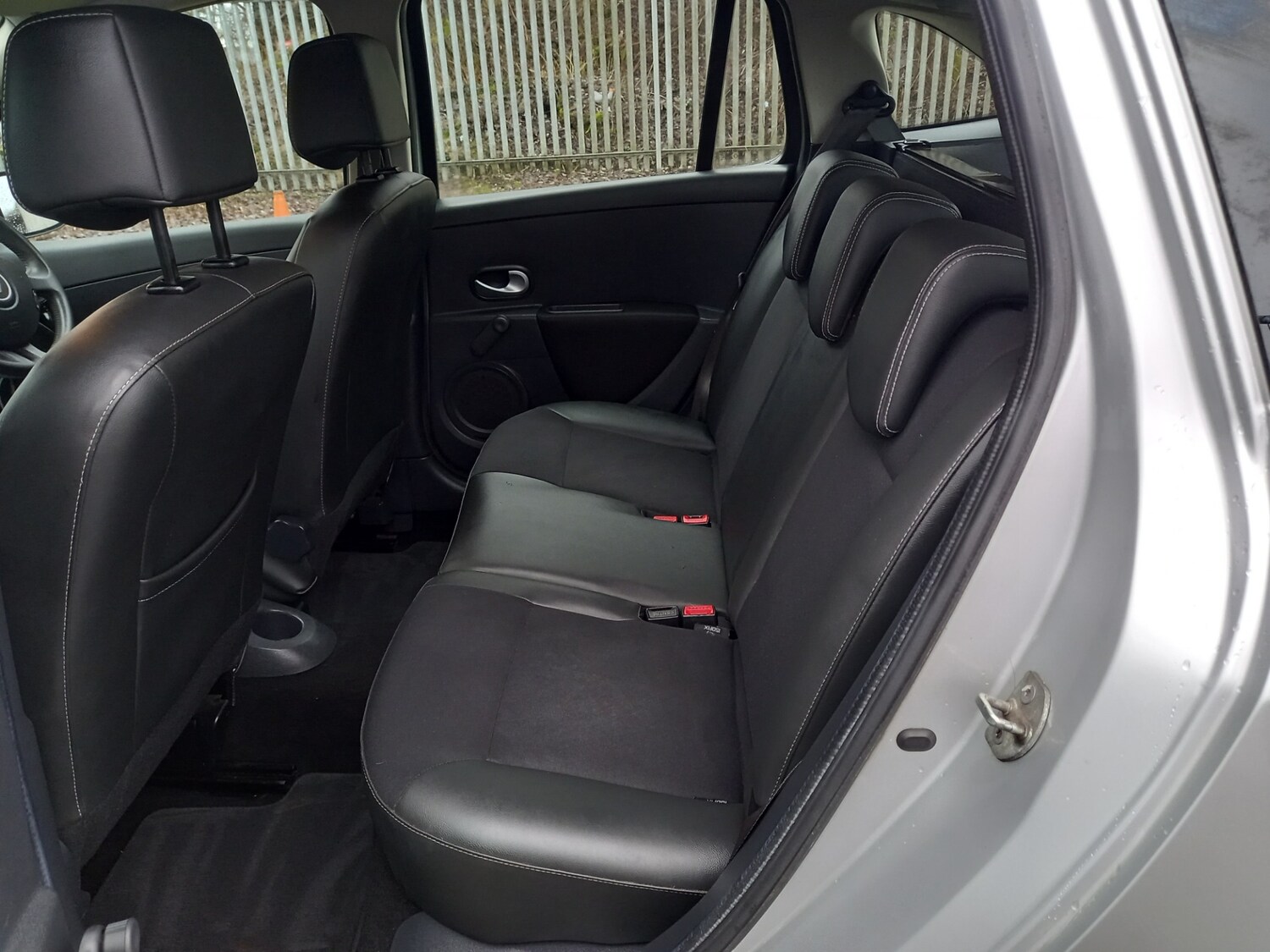 Used Renault Clio 2012 for sale - 77701947: Photo 19