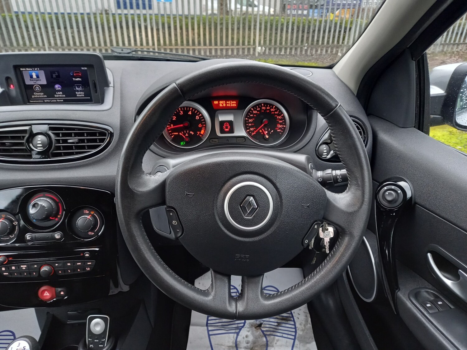 Used Renault Clio 2012 for sale - 77701947: Photo 20