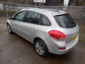 Used Renault Clio 2012 for sale - 77701947: Photo